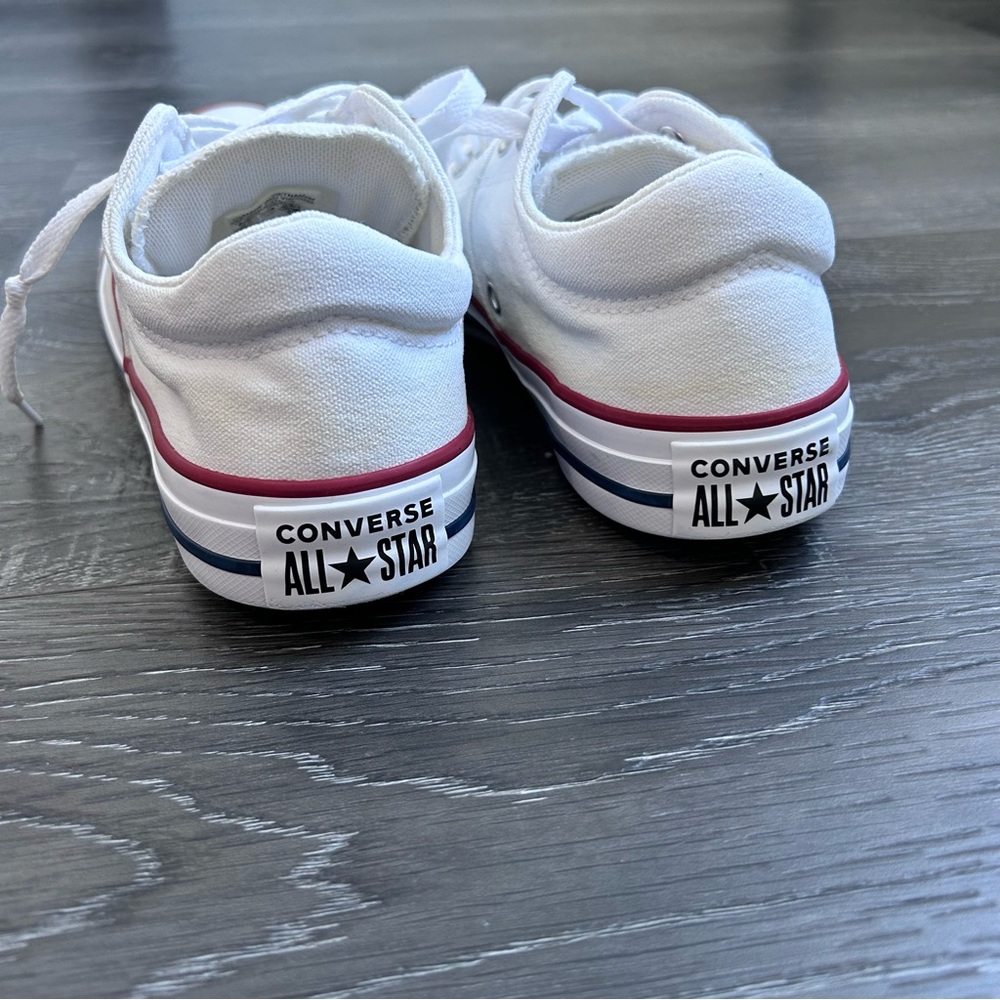 Women Converse Chuck Taylor All-Star Low White Size US 8 - Picture 5 of 6